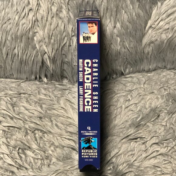 Cadence (VHS, 1991) Charlie Sheen Martin Sheen - Picture 3 of 5